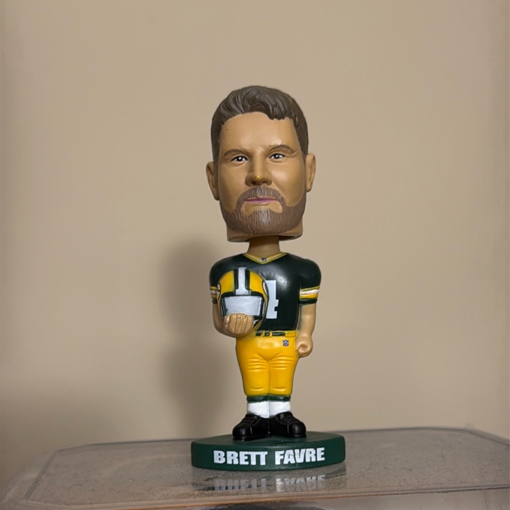 Brett Favre Bobblehead Action Figure
